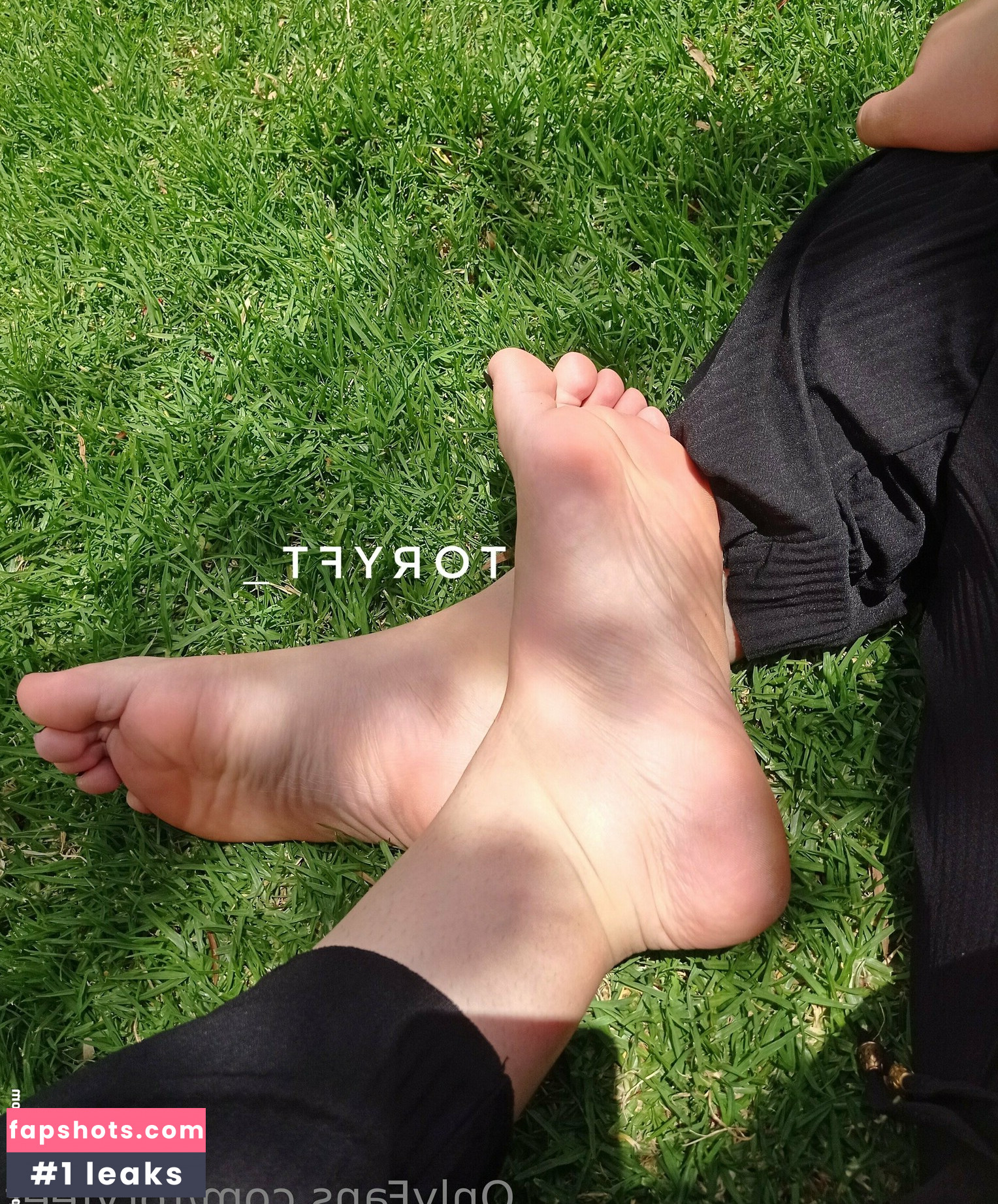 toryfeet gallery photo #26