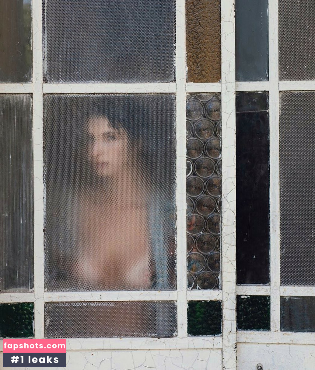 Tosca gallery photo #11