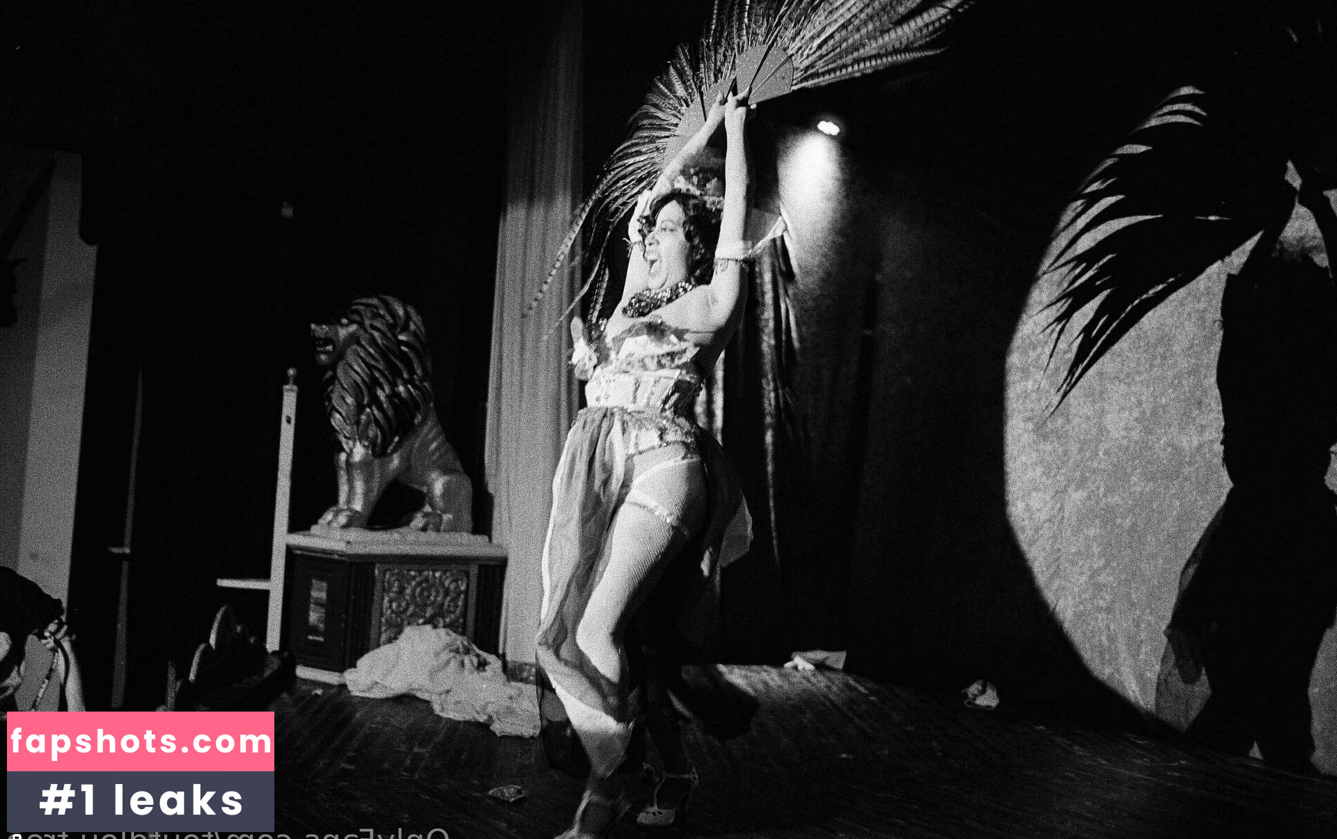 toutdlou.free gallery photo #19