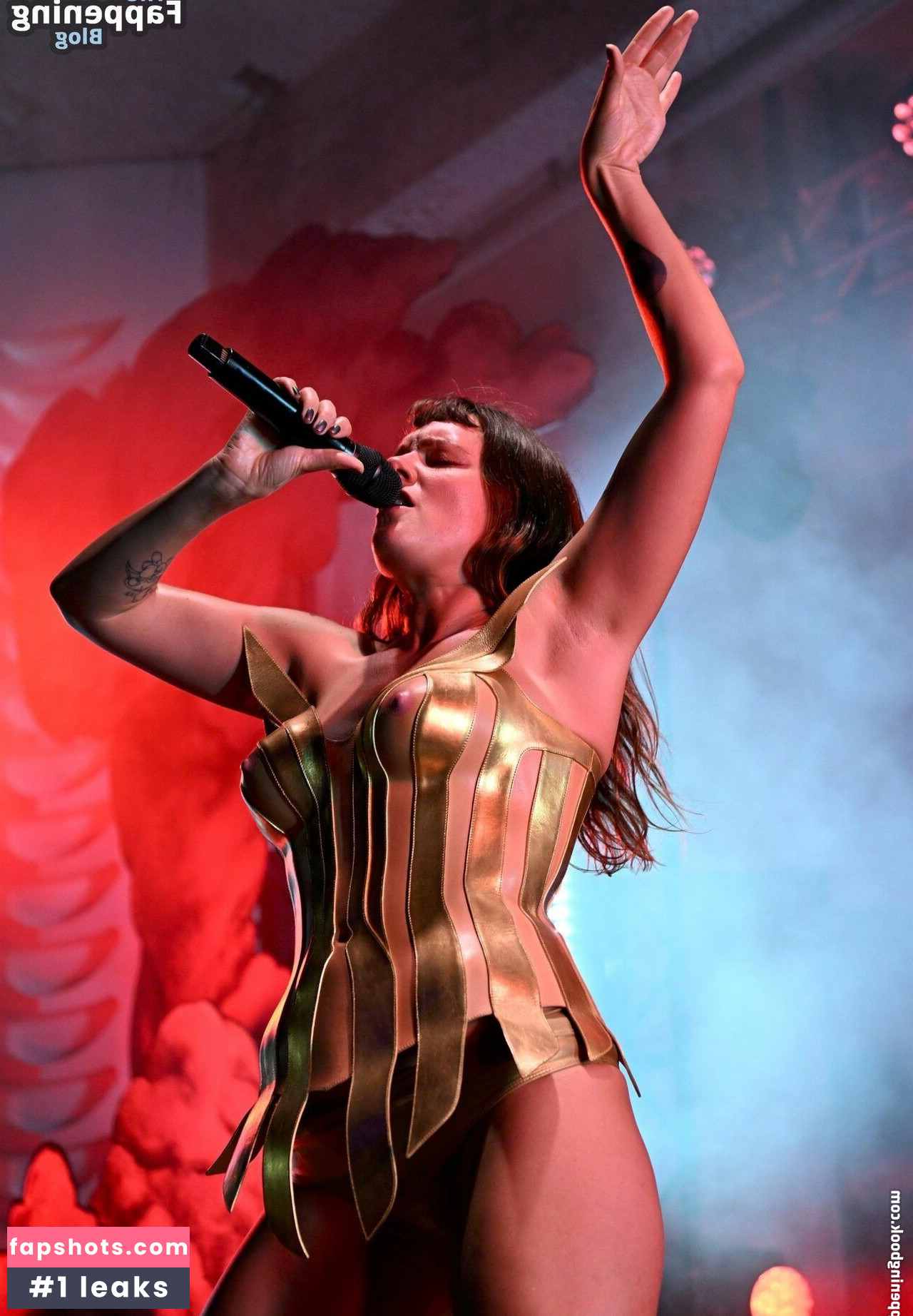 Tove Lo gallery photo #116
