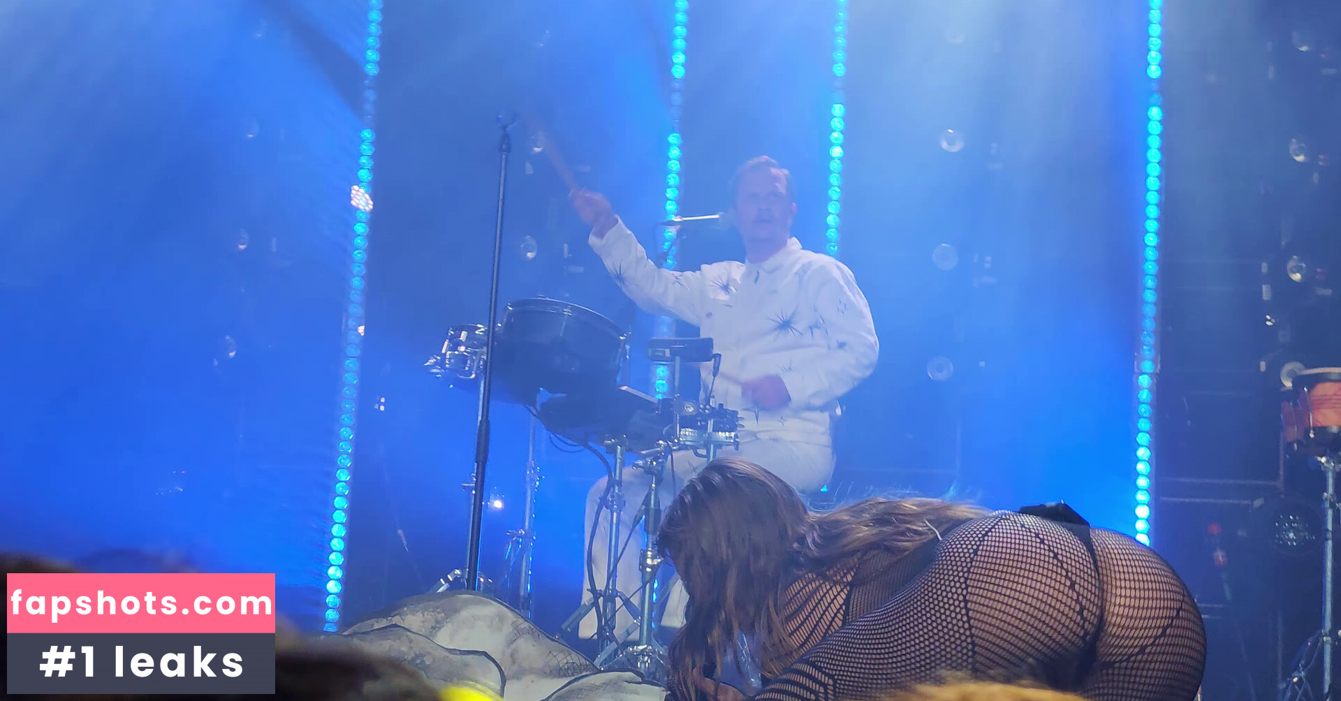 Tove Lo gallery photo #132