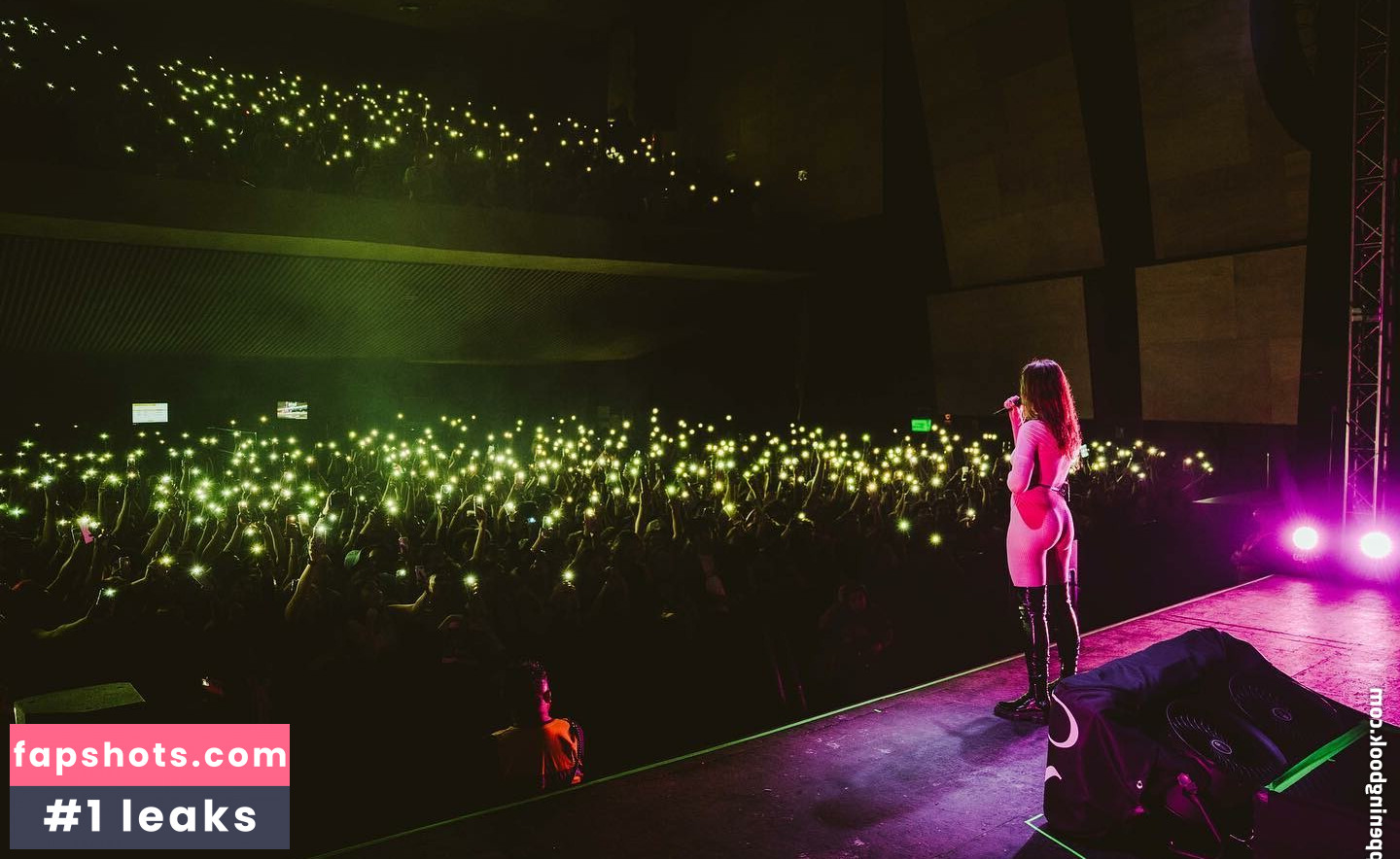 Tove Lo gallery photo #142