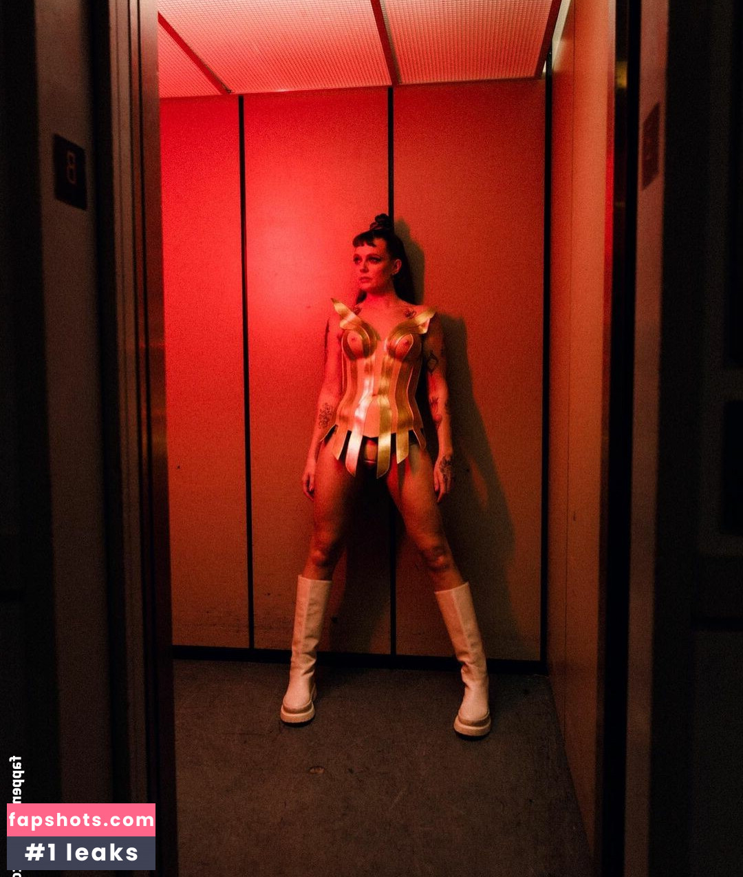 Tove Lo gallery photo #146