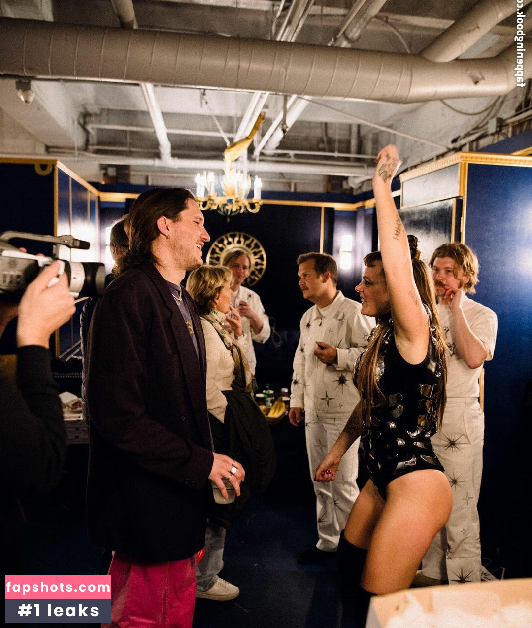 Tove Lo gallery photo #147