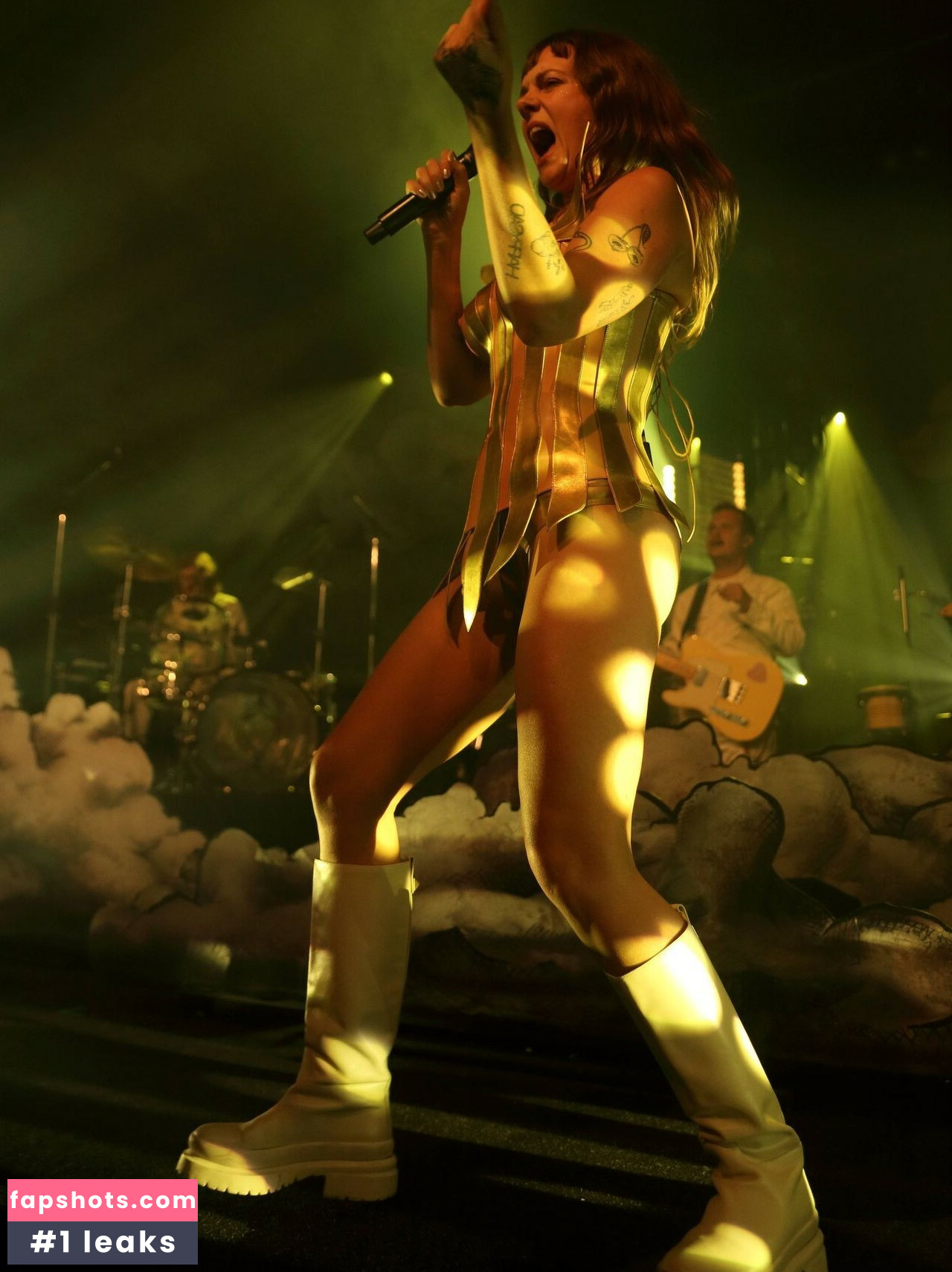 Tove Lo gallery photo #172