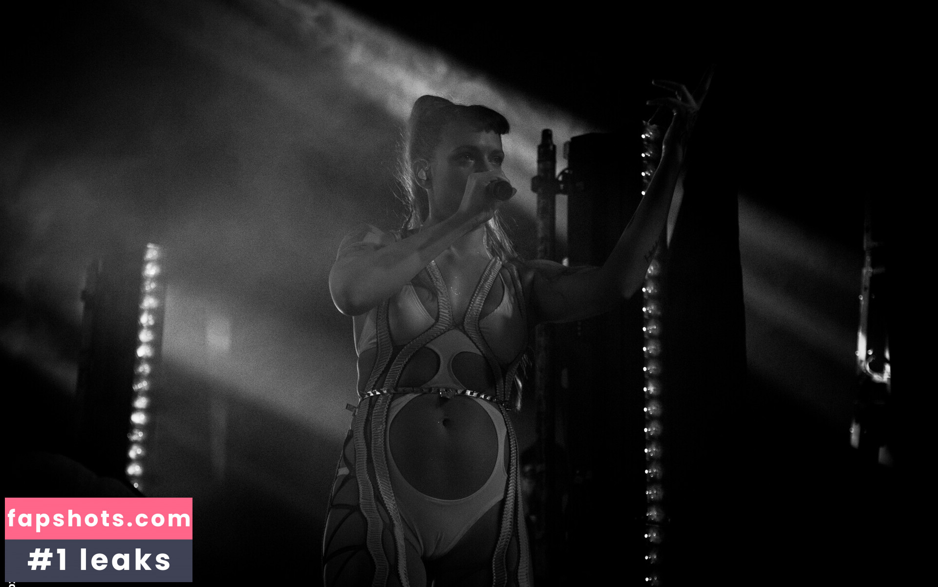 Tove Lo gallery photo #198