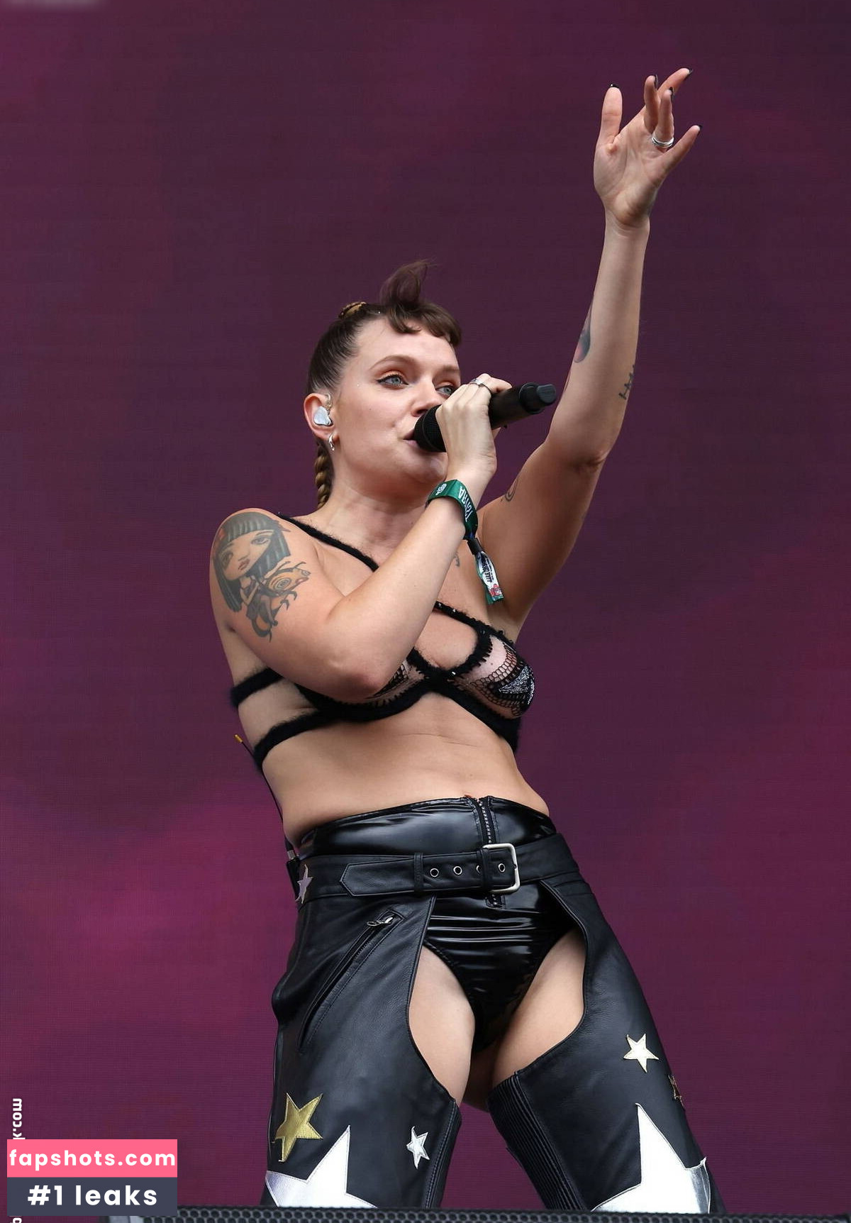 Tove Lo gallery photo #3