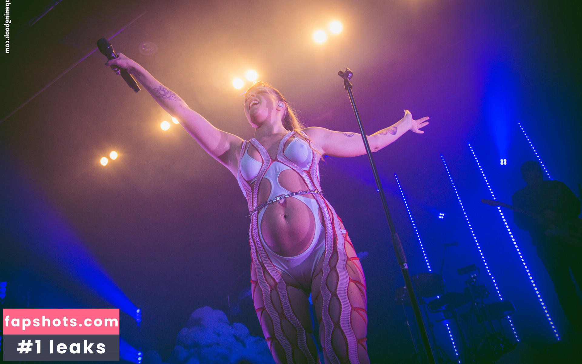 Tove Lo gallery photo #201