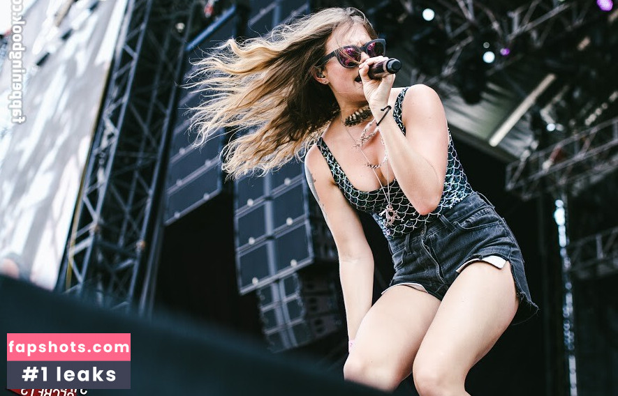 Tove Lo gallery photo #219