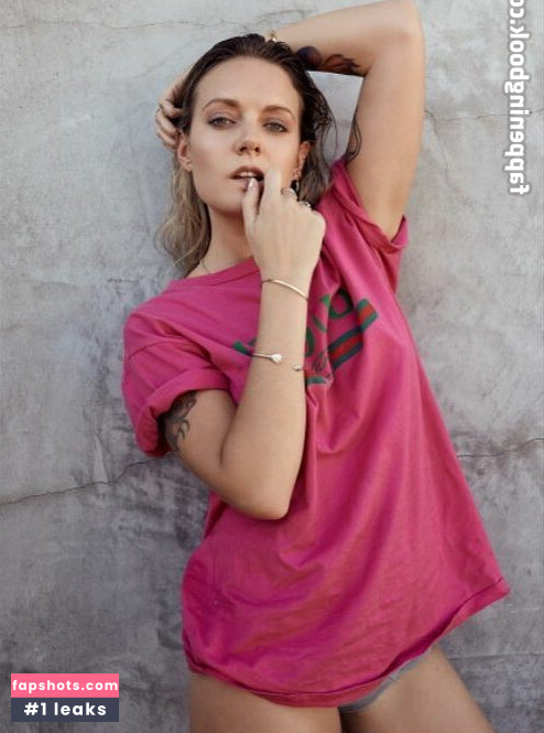 Tove Lo gallery photo #224