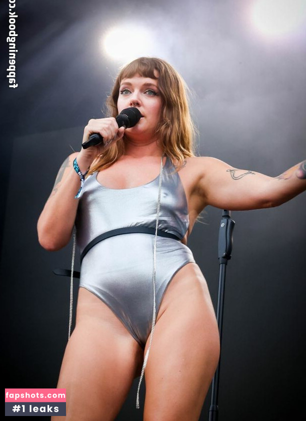 Tove Lo gallery photo #243