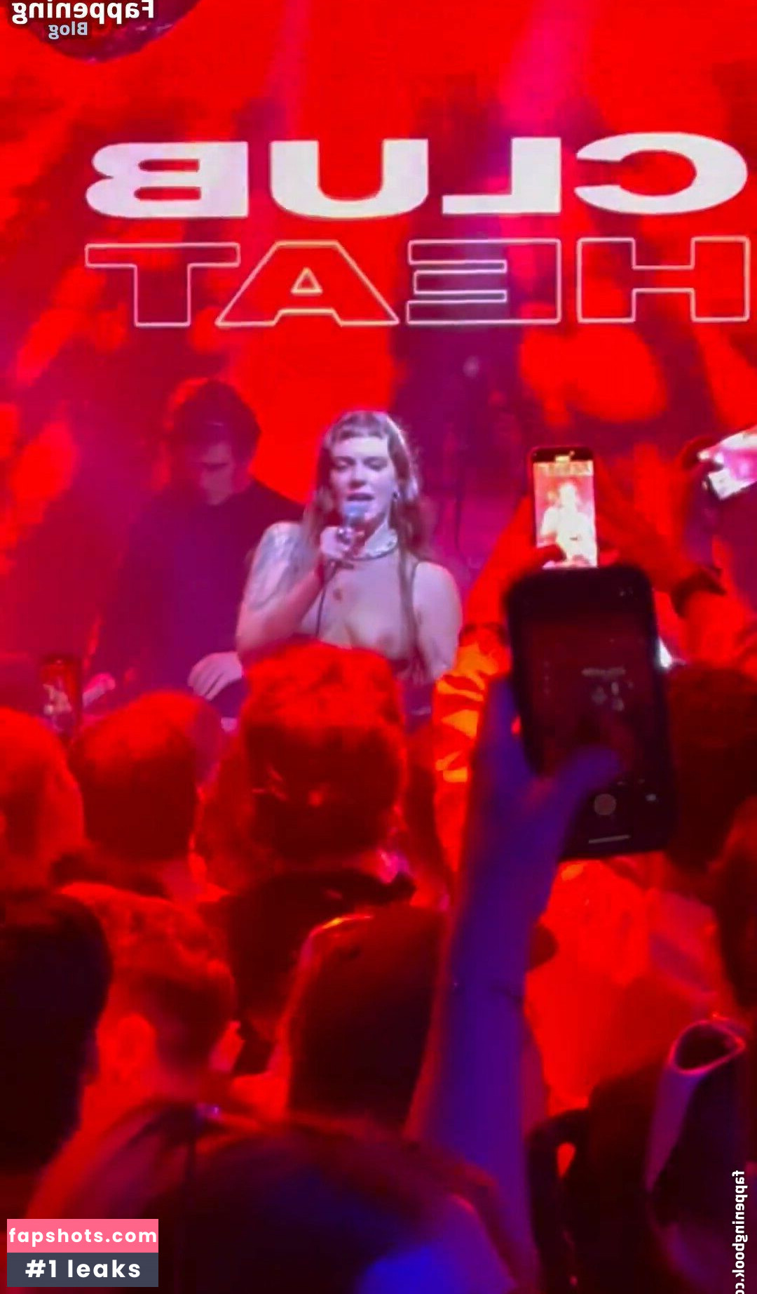 Tove Lo gallery photo #31