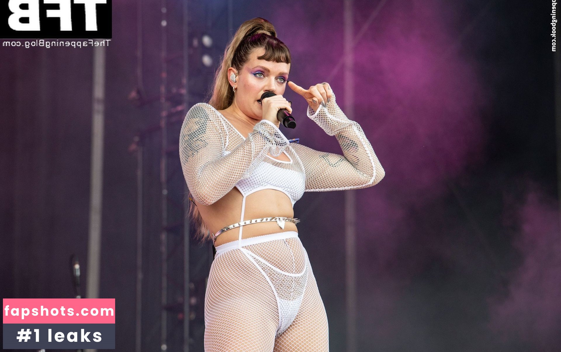 Tove Lo gallery photo #309