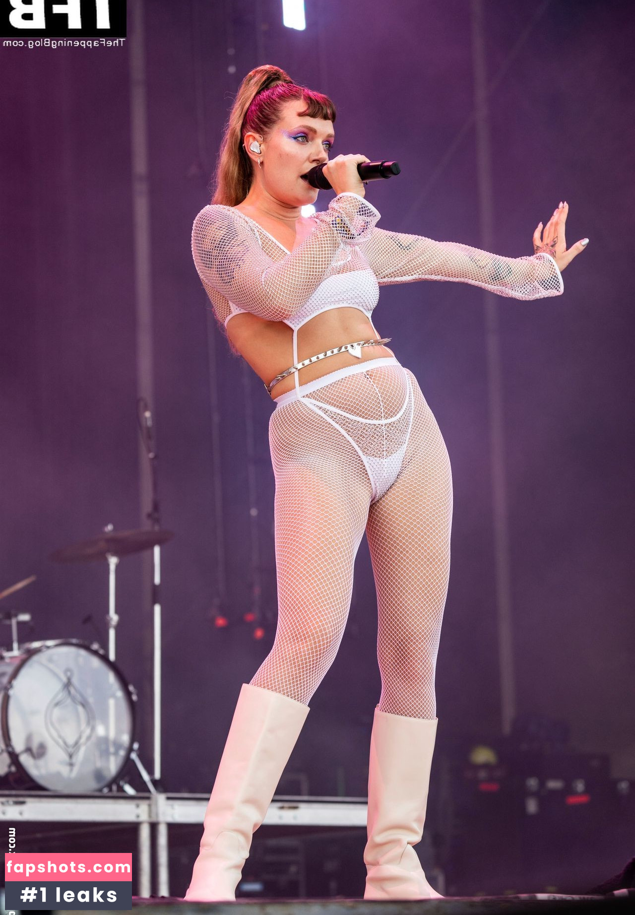 Tove Lo gallery photo #310