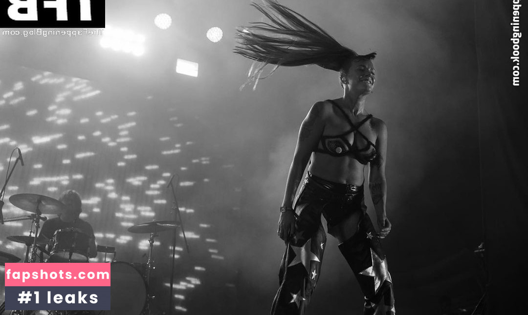 Tove Lo gallery photo #315