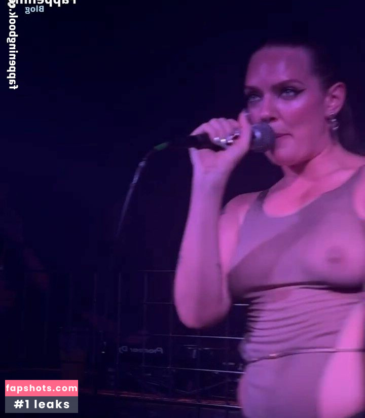 Tove Lo gallery photo #33