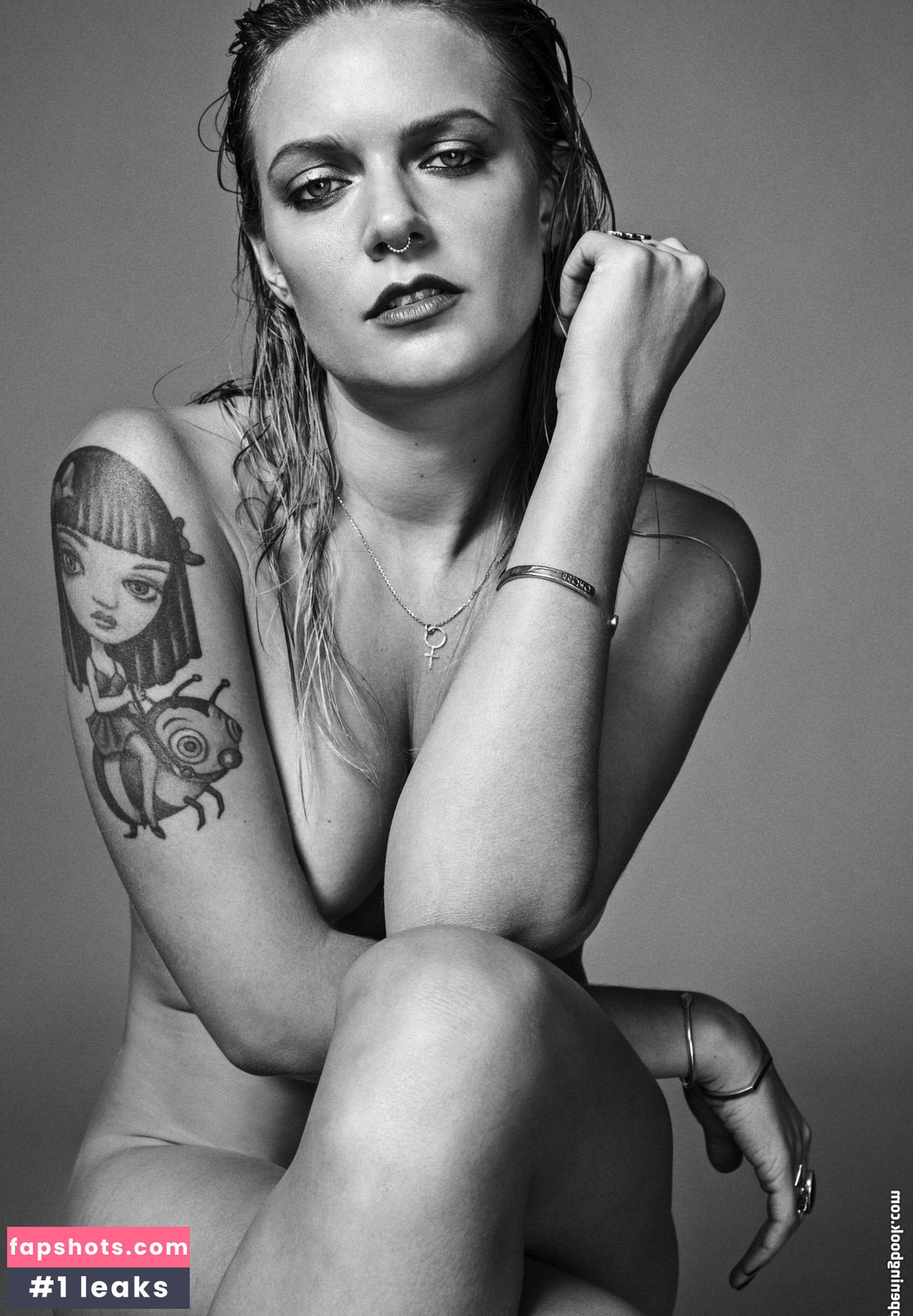 Tove Lo gallery photo #349
