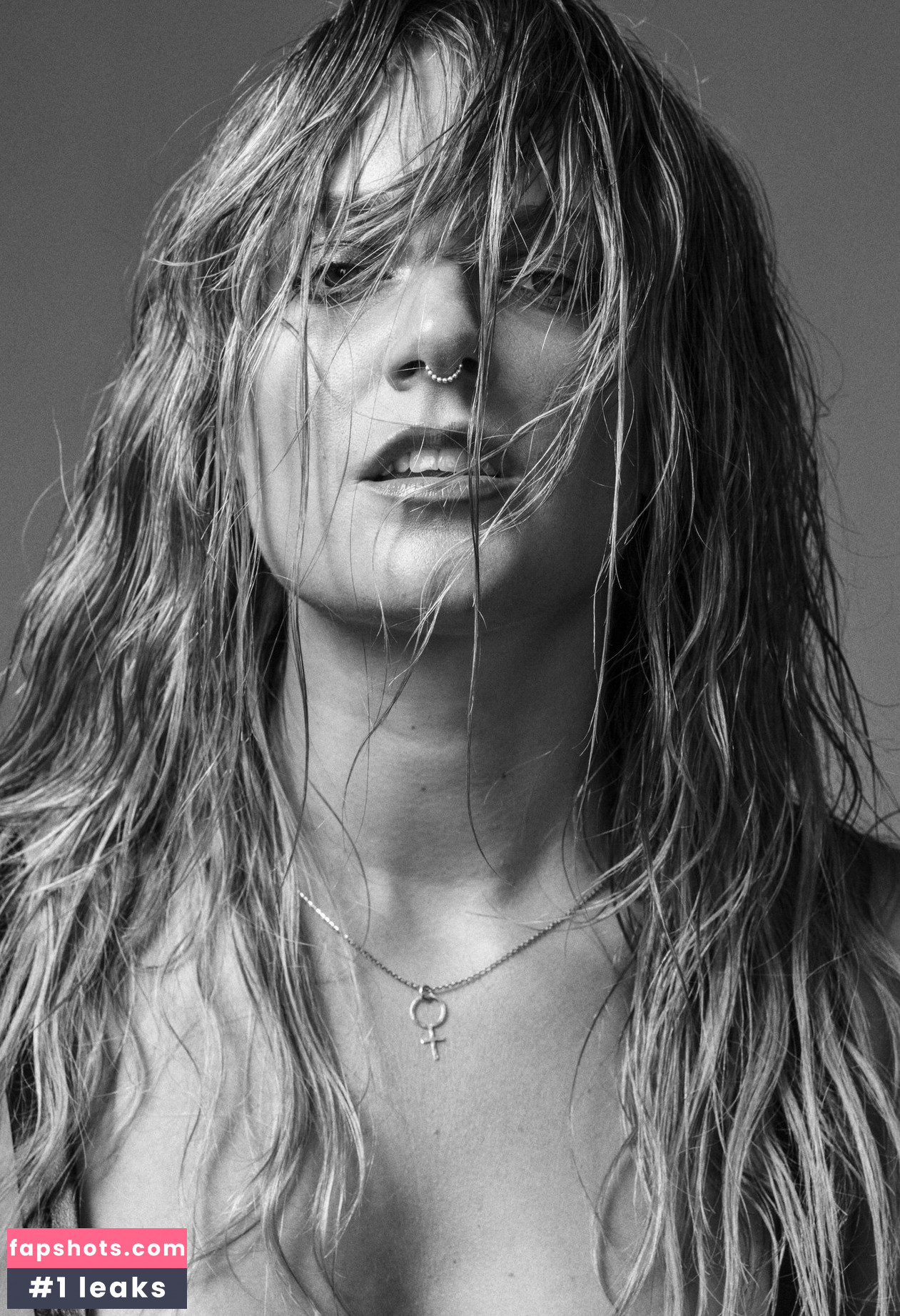 Tove Lo gallery photo #357