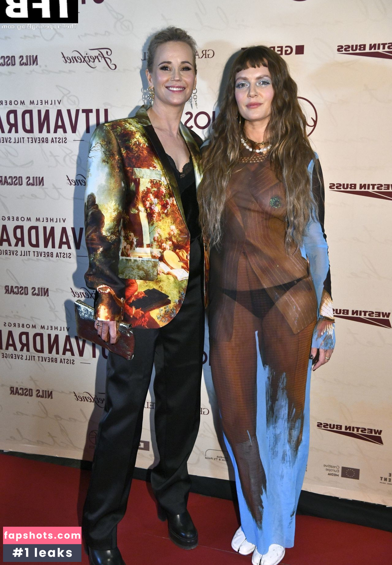 Tove Lo gallery photo #358