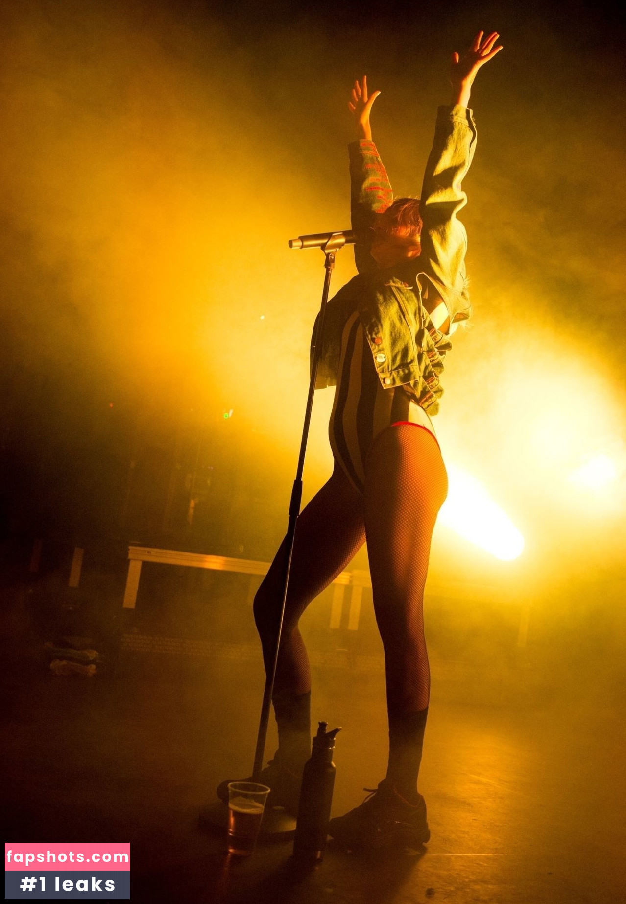 Tove Lo gallery photo #371