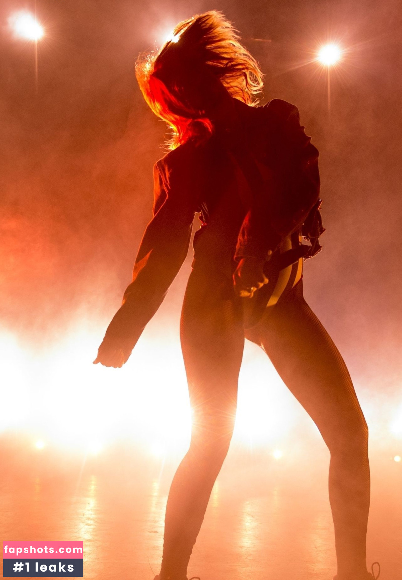 Tove Lo gallery photo #374