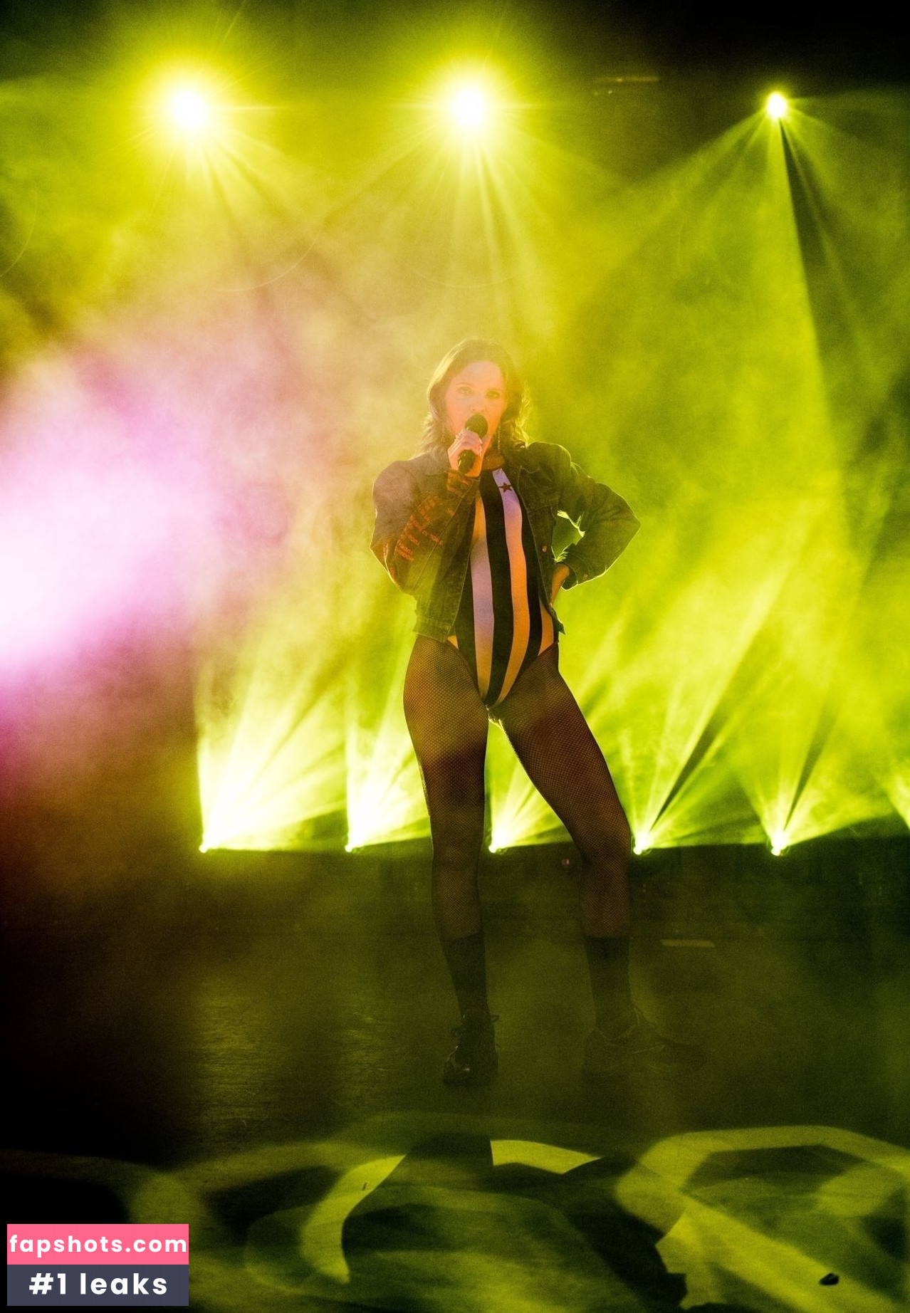 Tove Lo gallery photo #383