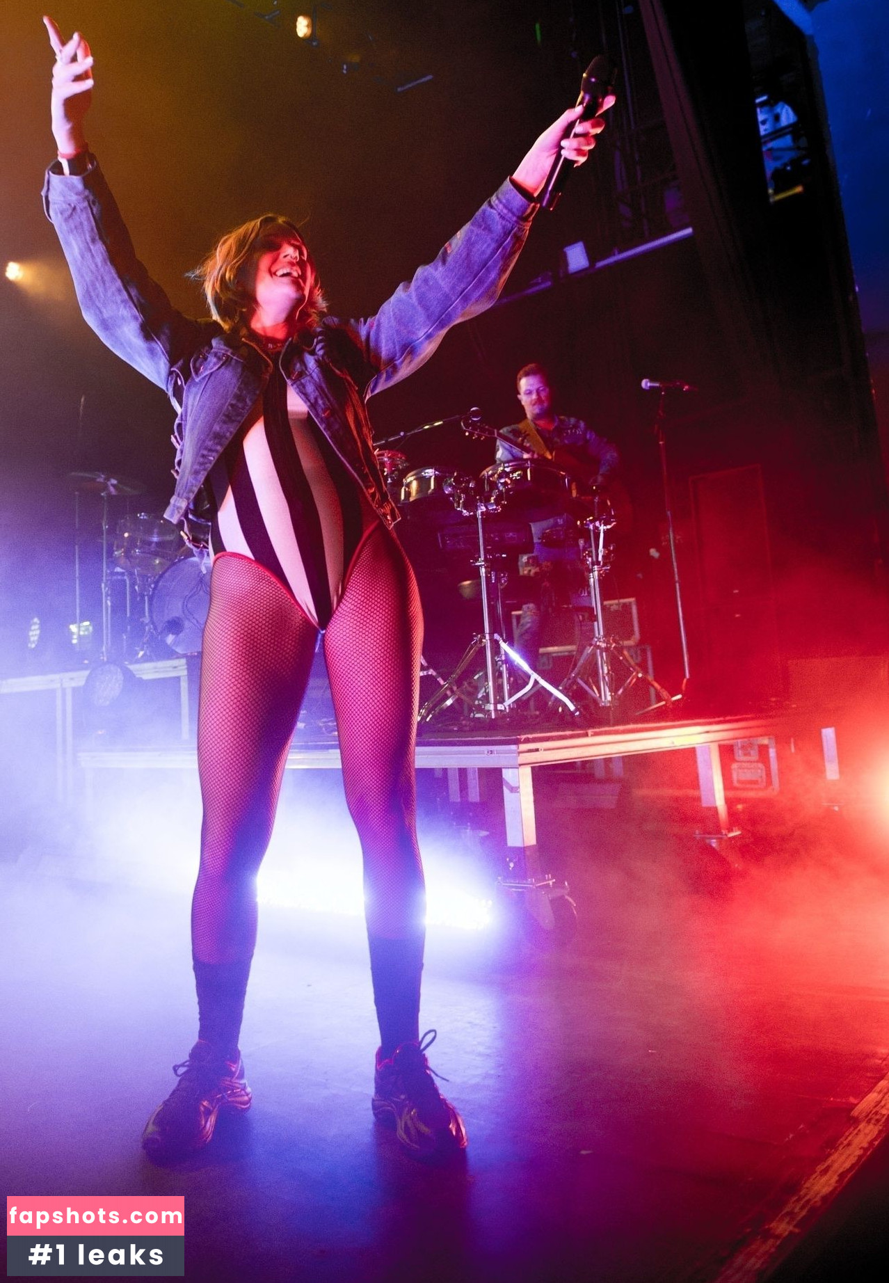 Tove Lo gallery photo #393