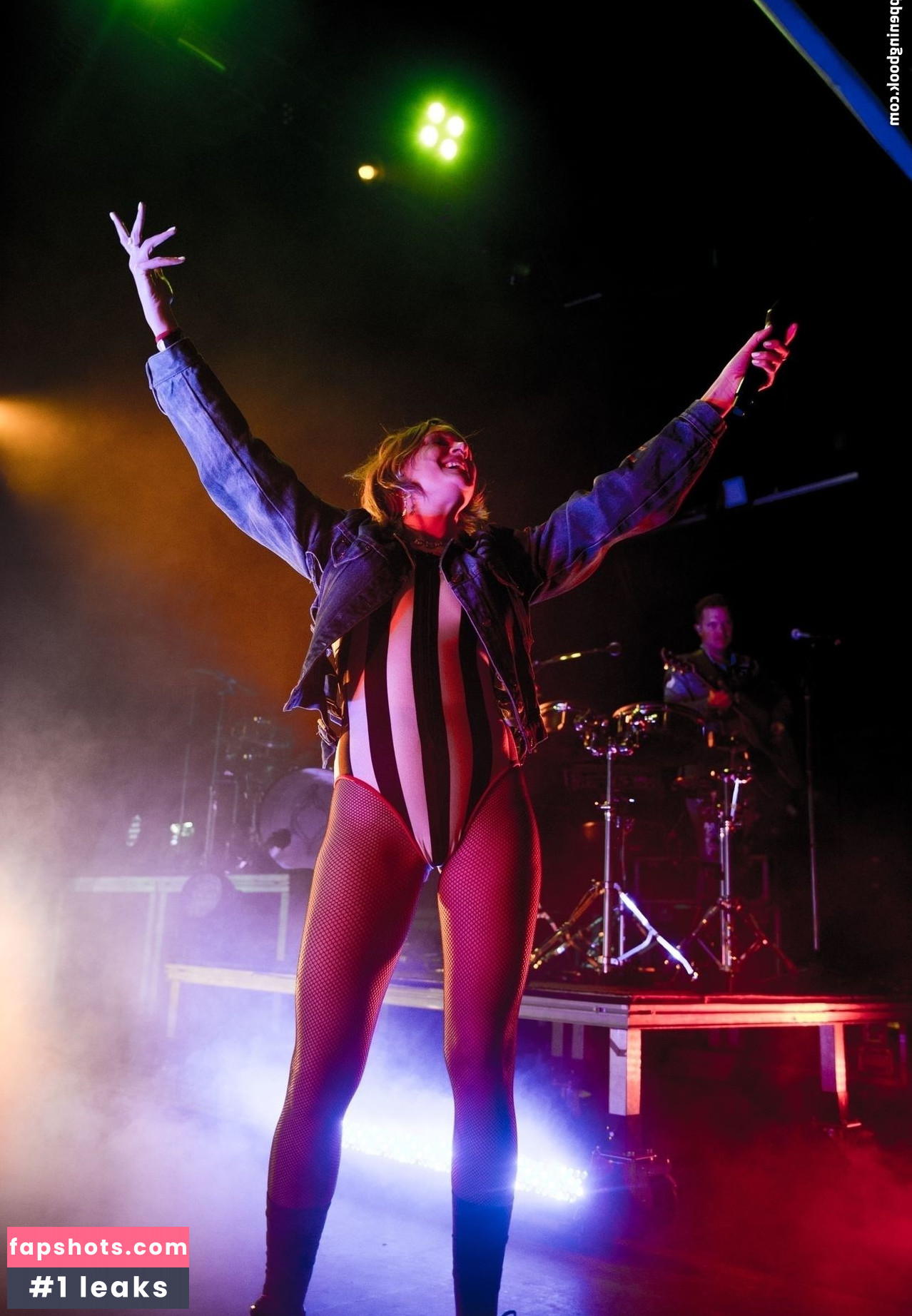 Tove Lo gallery photo #394