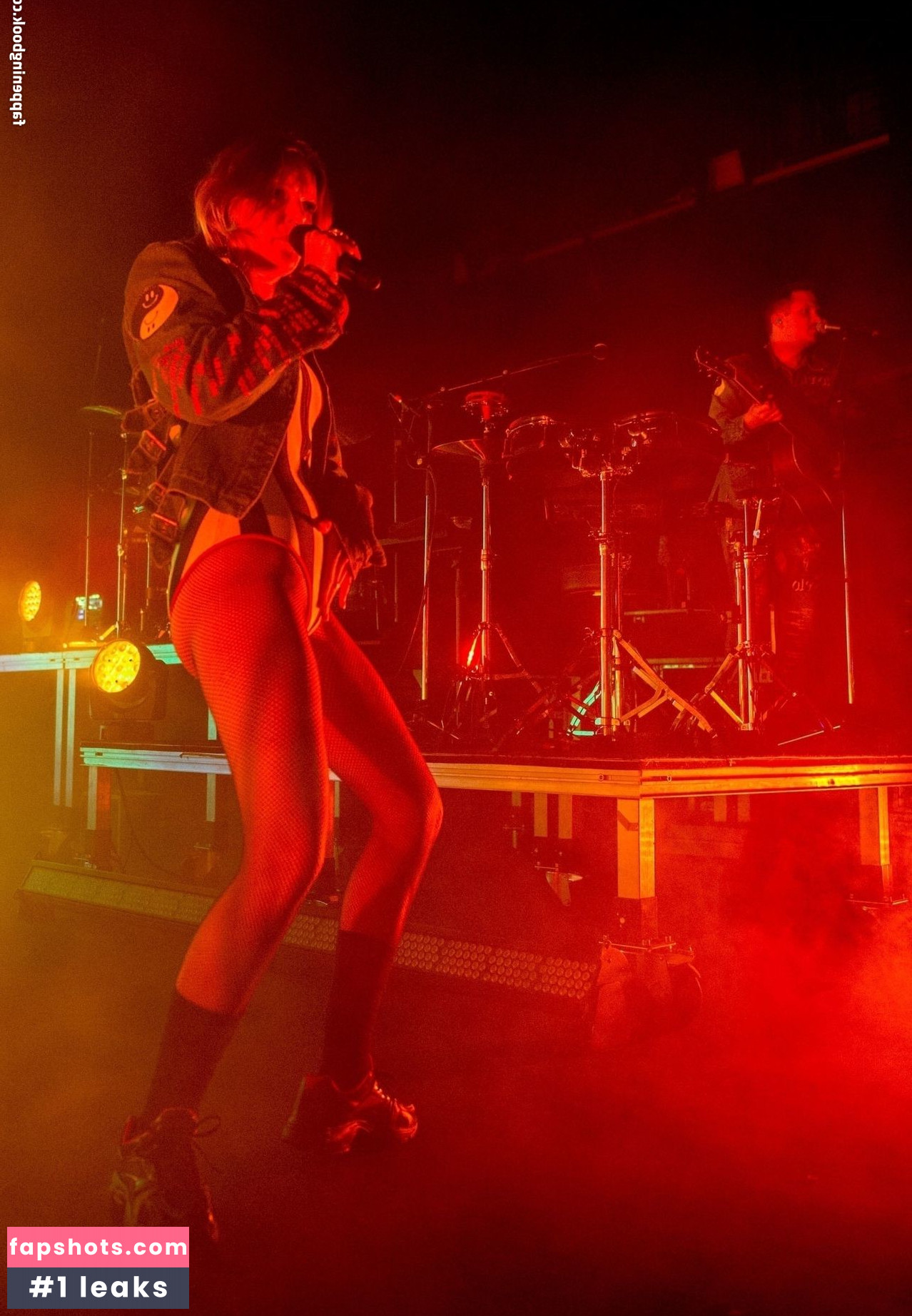 Tove Lo gallery photo #398
