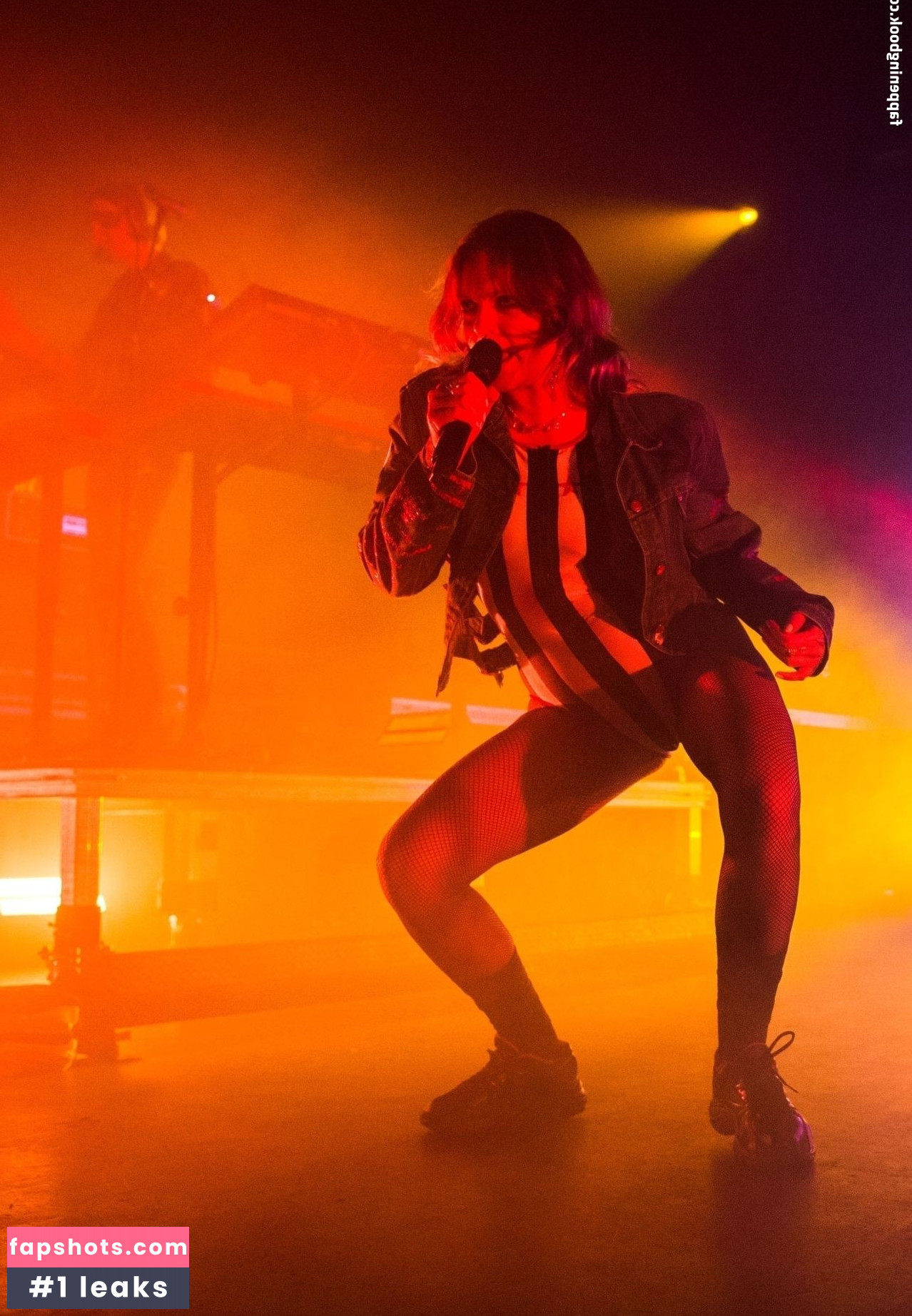 Tove Lo gallery photo #400