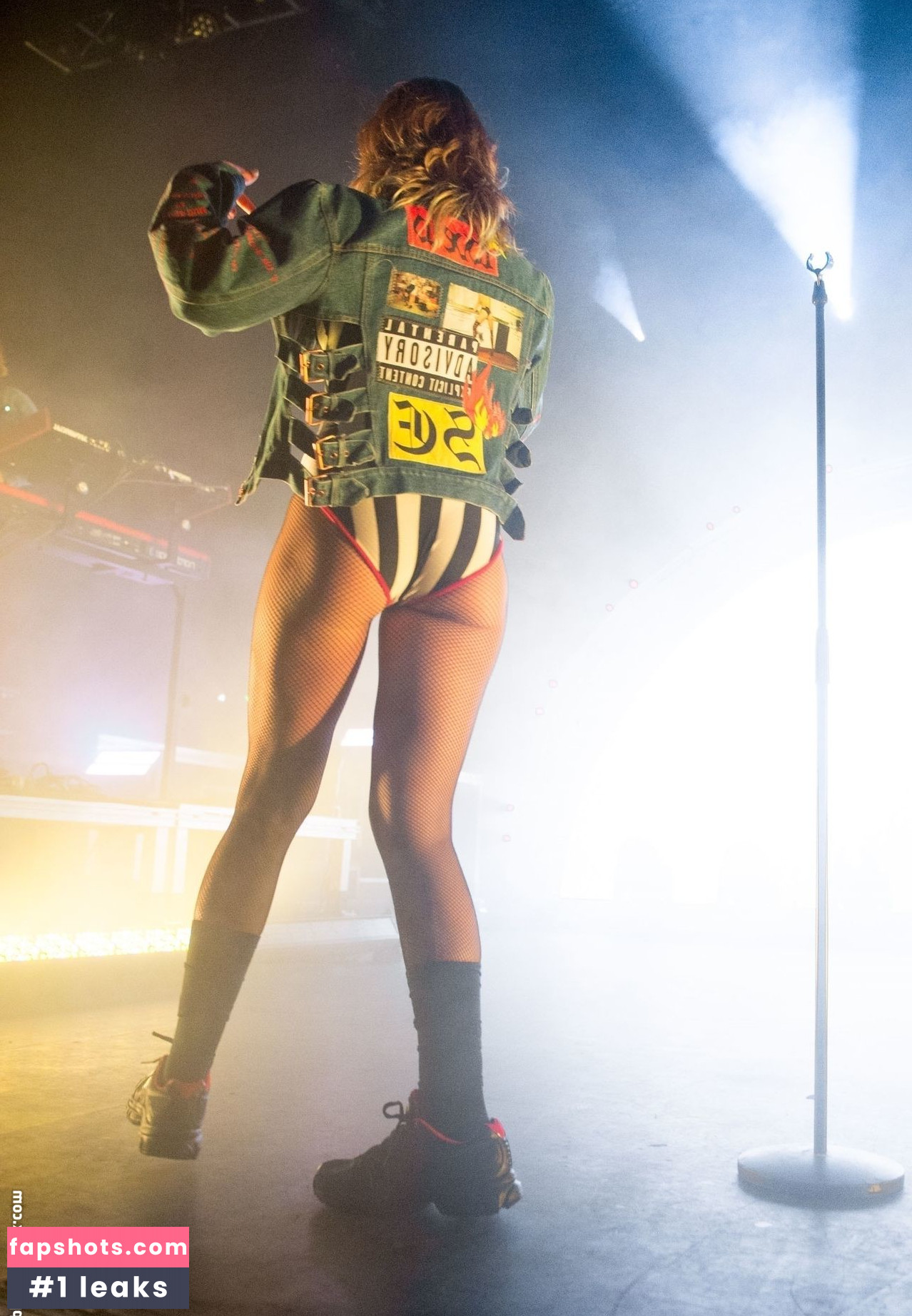 Tove Lo gallery photo #409