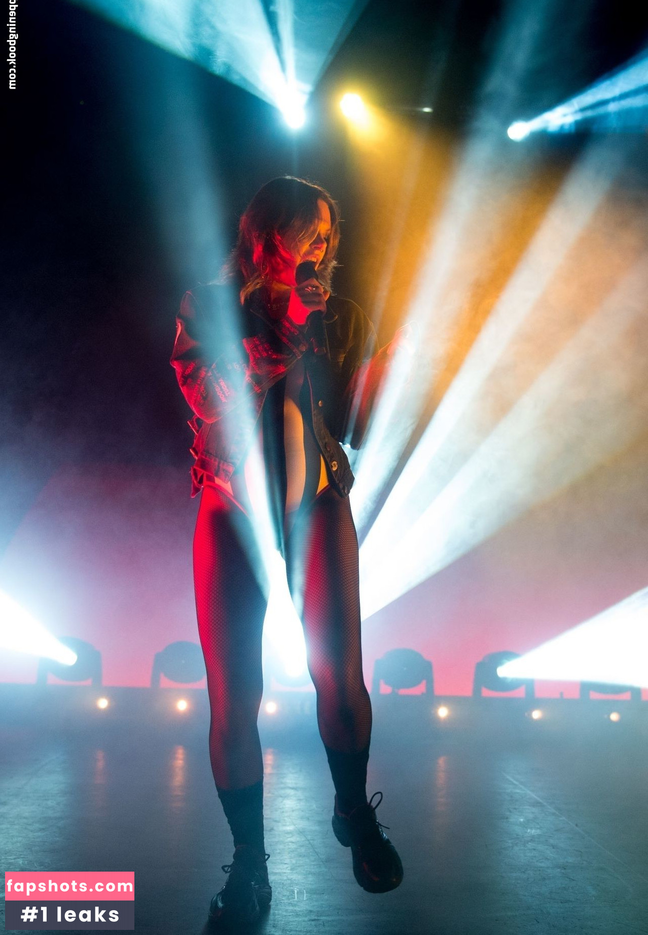 Tove Lo gallery photo #424