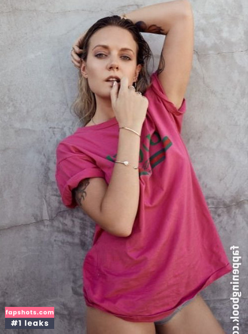 Tove Lo gallery photo #444