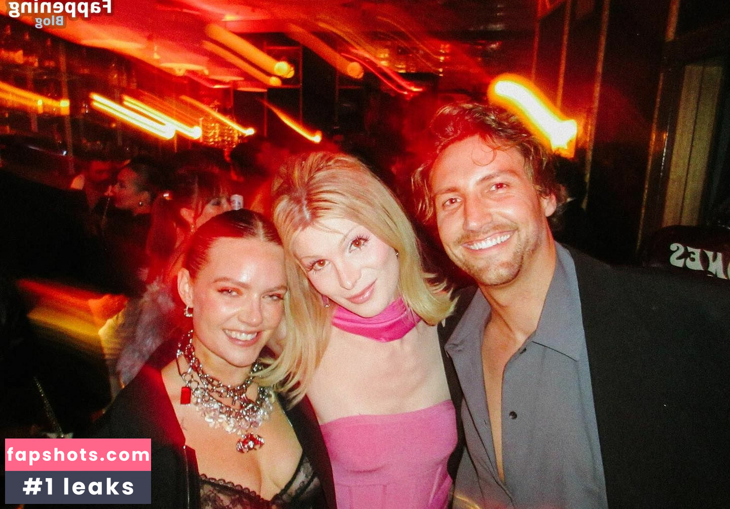 Tove Lo gallery photo #48