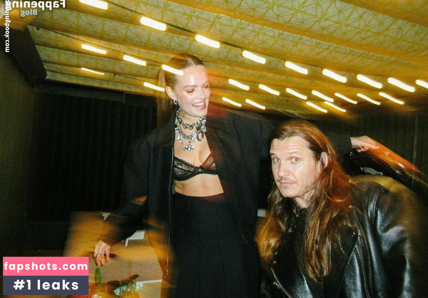 Tove Lo gallery photo #49
