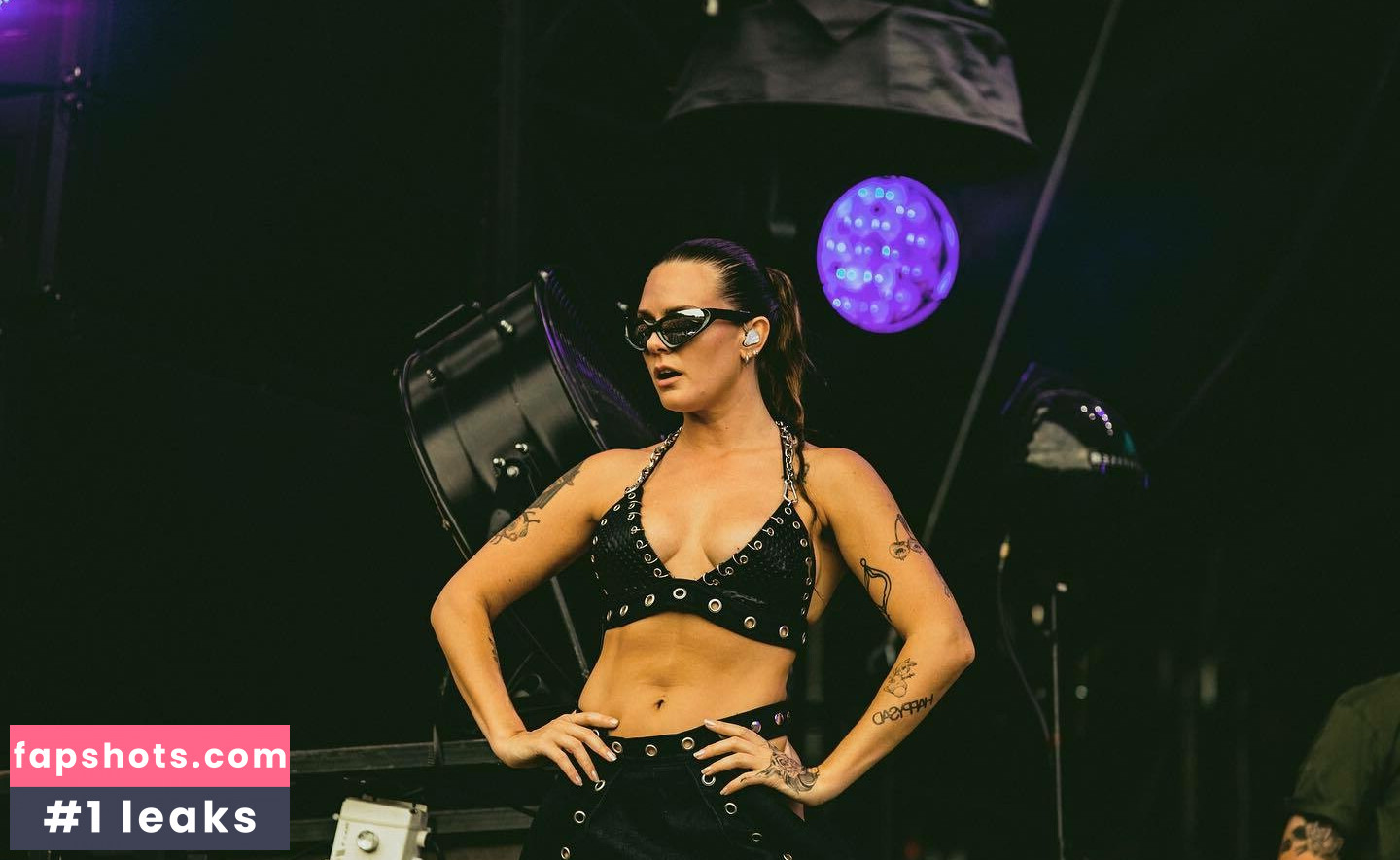 Tove Lo gallery photo #71