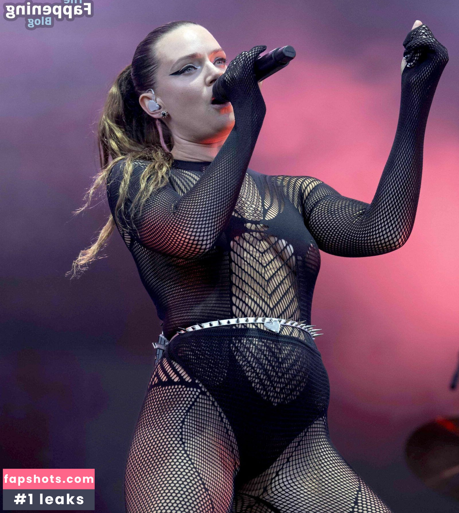 Tove Lo gallery photo #76