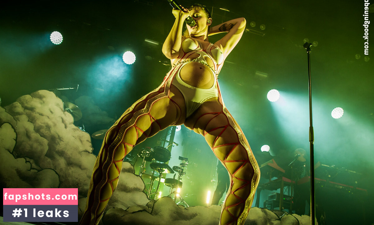 Tove Lo gallery photo #84