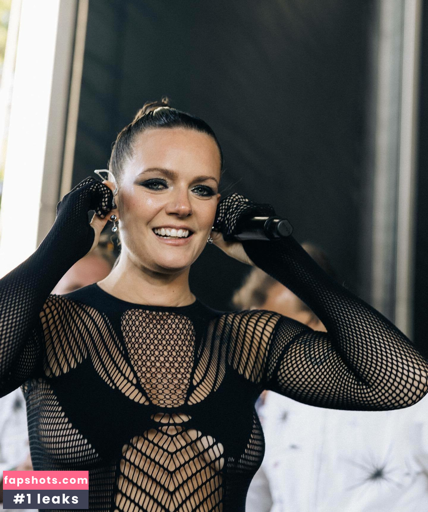 Tove Lo gallery photo #90