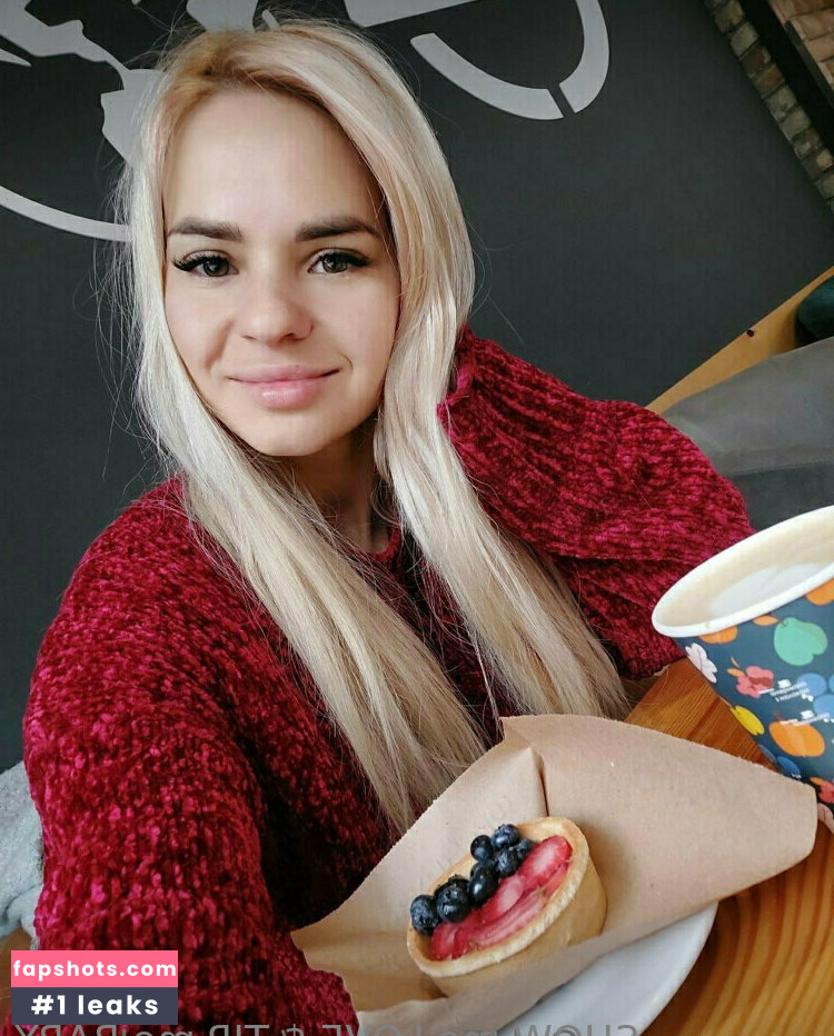 toyboypromofiesta nude babe gallery