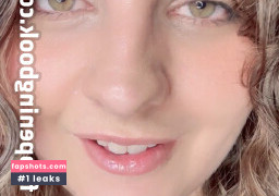 Tr.yaz Try.az nude babe gallery