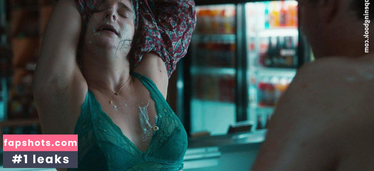 Tracee Chimo gallery photo #2