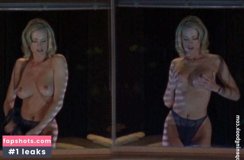 Tracy Ryan gallery photo #28