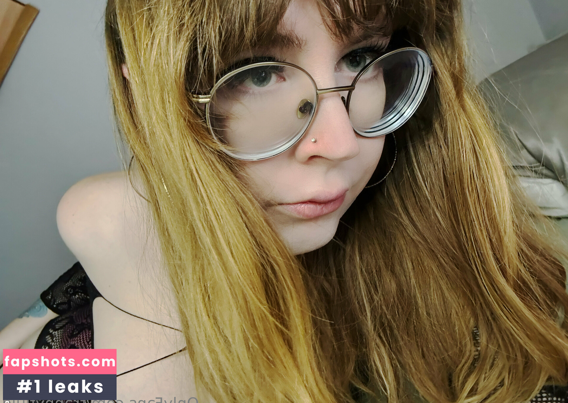 trannyfluid nude babe gallery