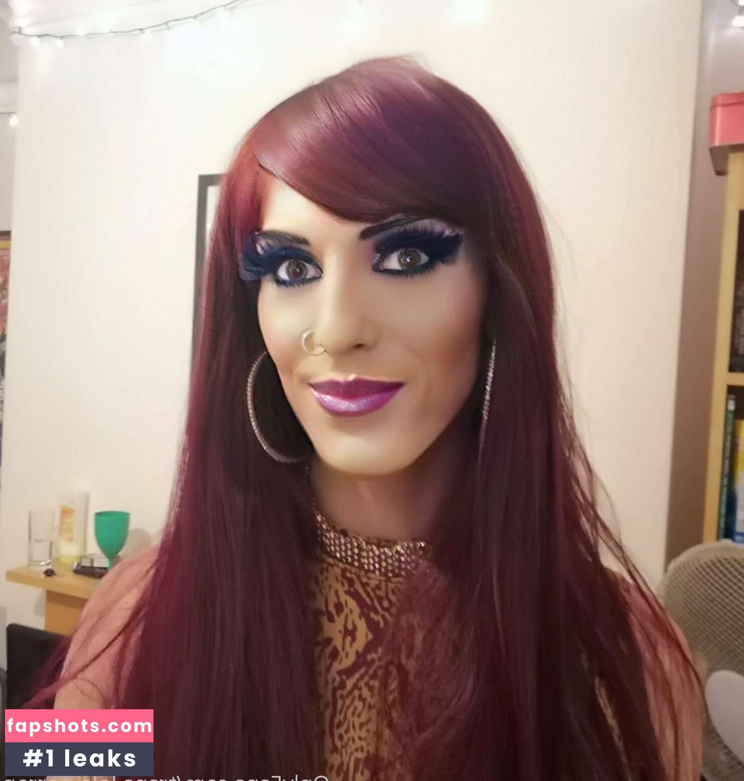 trans-lola-perron gallery photo #8