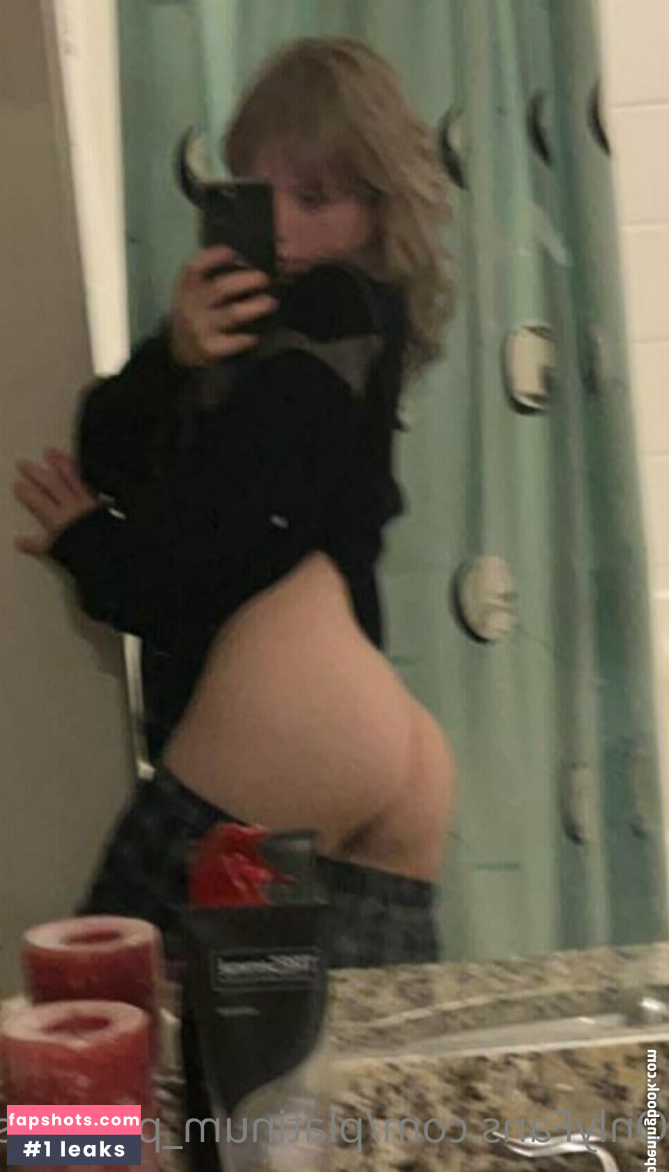 Trap.house.mom gallery photo #14