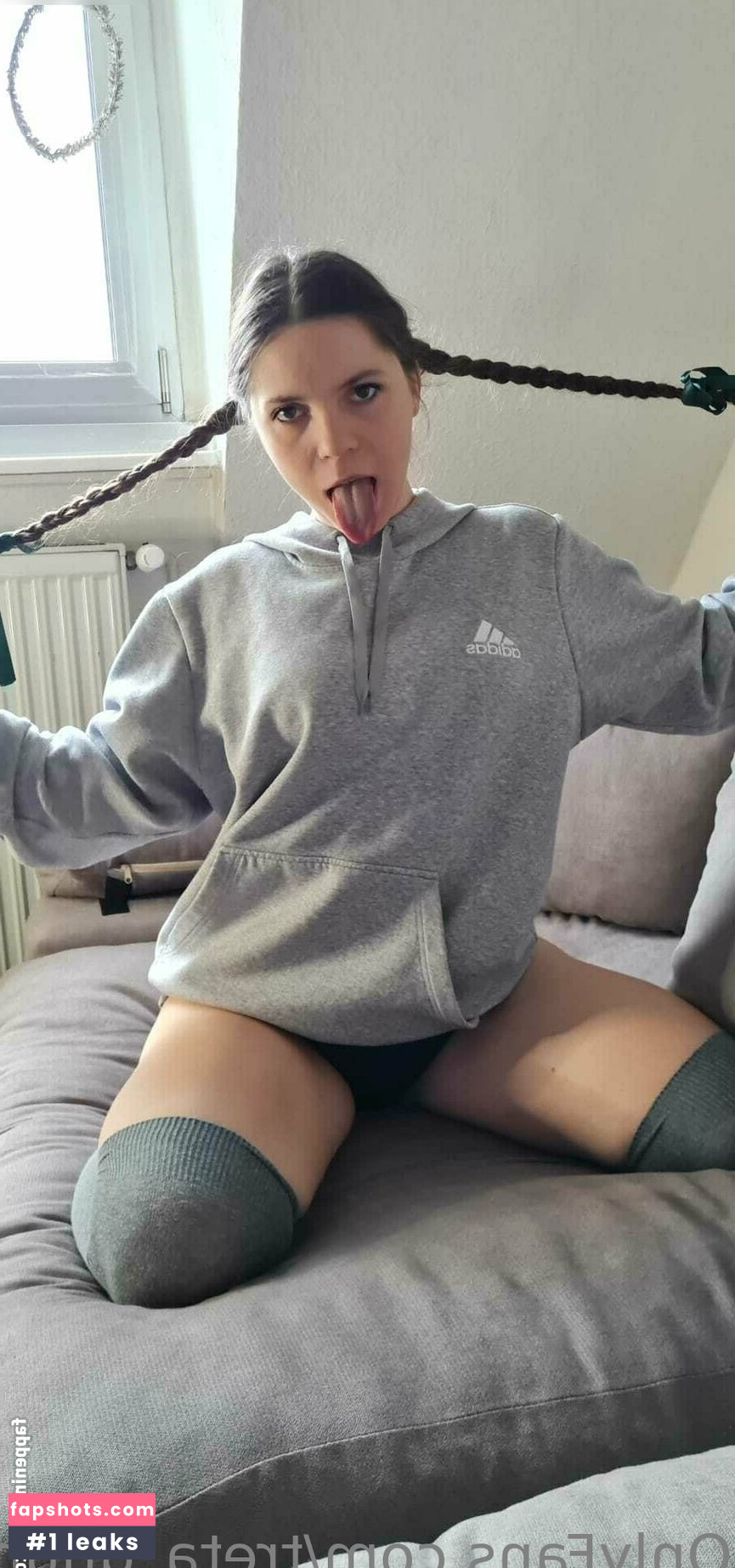 Treta Ghunberg gallery photo #24