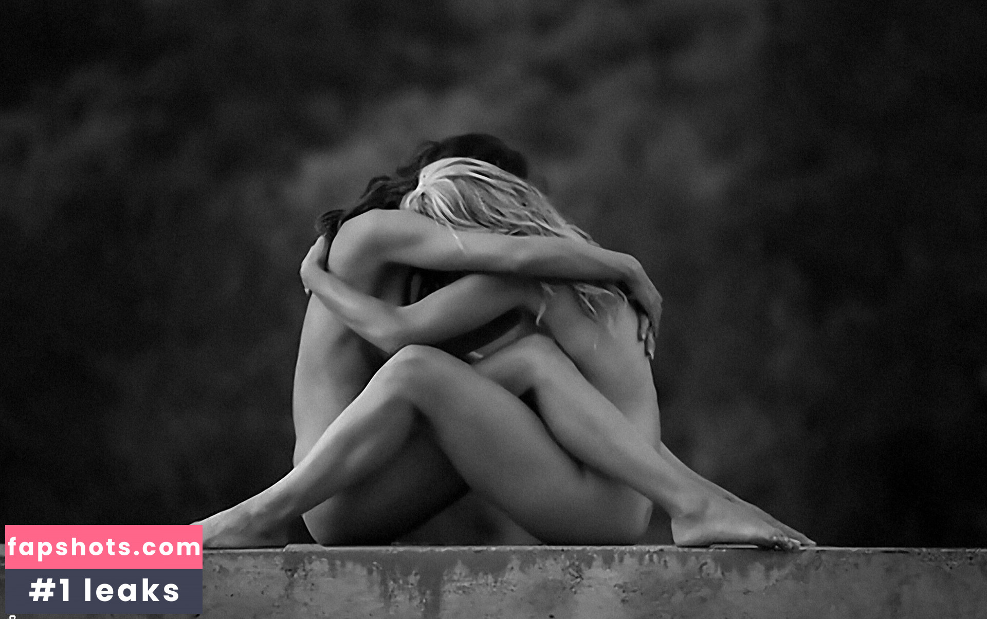 Tricia Helfer gallery photo #27