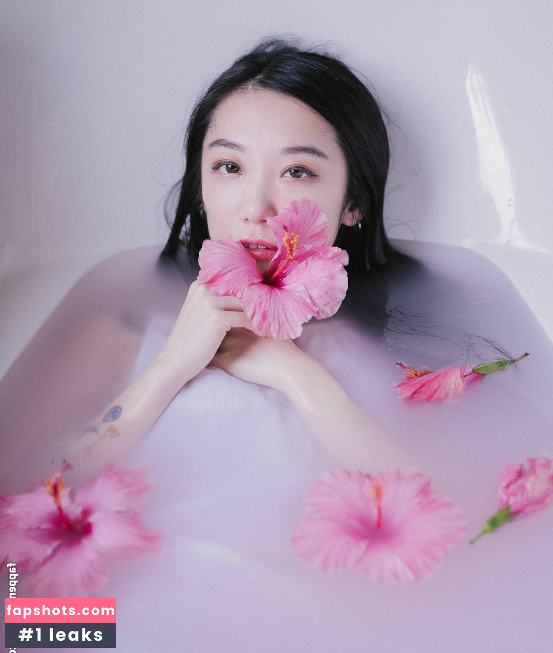 triciaisabirdy gallery photo #7