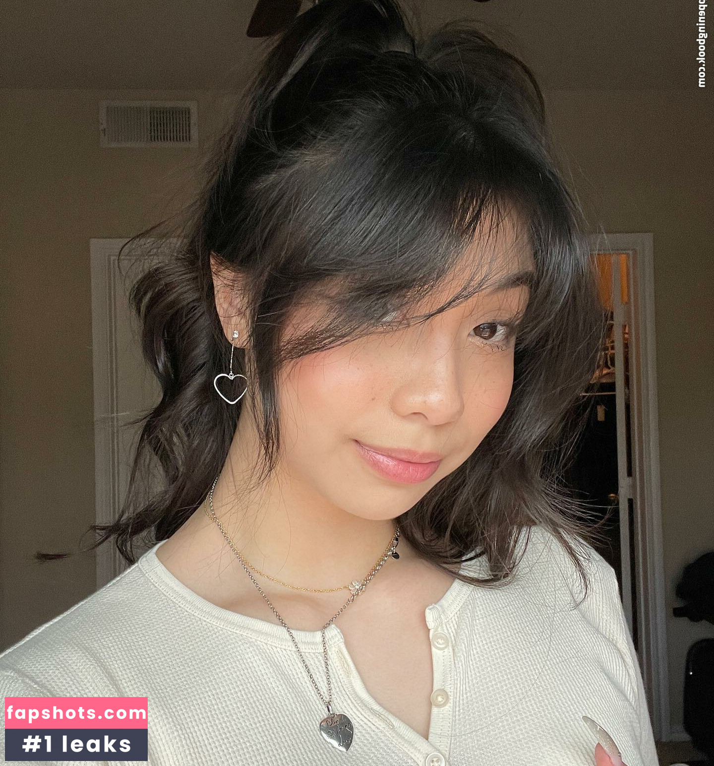 Trin Lovell gallery photo #19